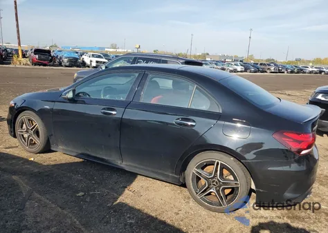 2021 Mercedes-Benz A 35 Amg z USA, uszkodzony, nr VIN W1K3G5BB0MJ282649